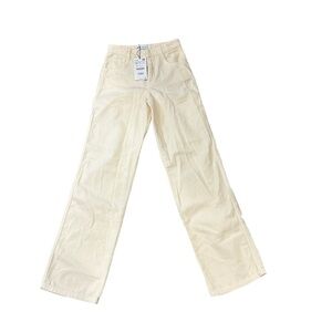 NWT Zara Women’s straight leg corduroy pants in Cream Size 0